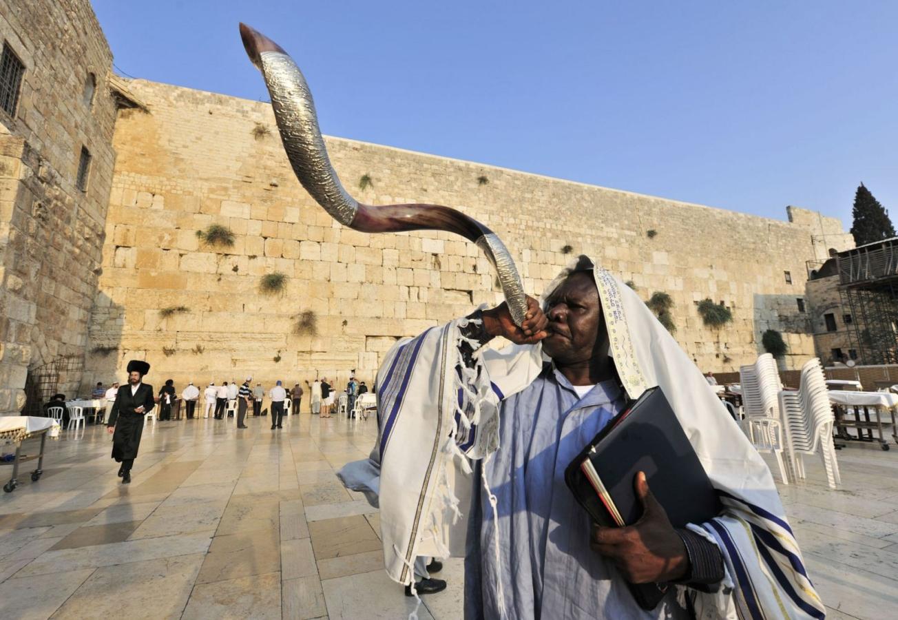 Haga clic en la imagen para ver una versión más grande

Nombre:	rosh-hashanah-explainer-01.jpg
Visitas:	863
Size:	159,0 KB
ID:	582